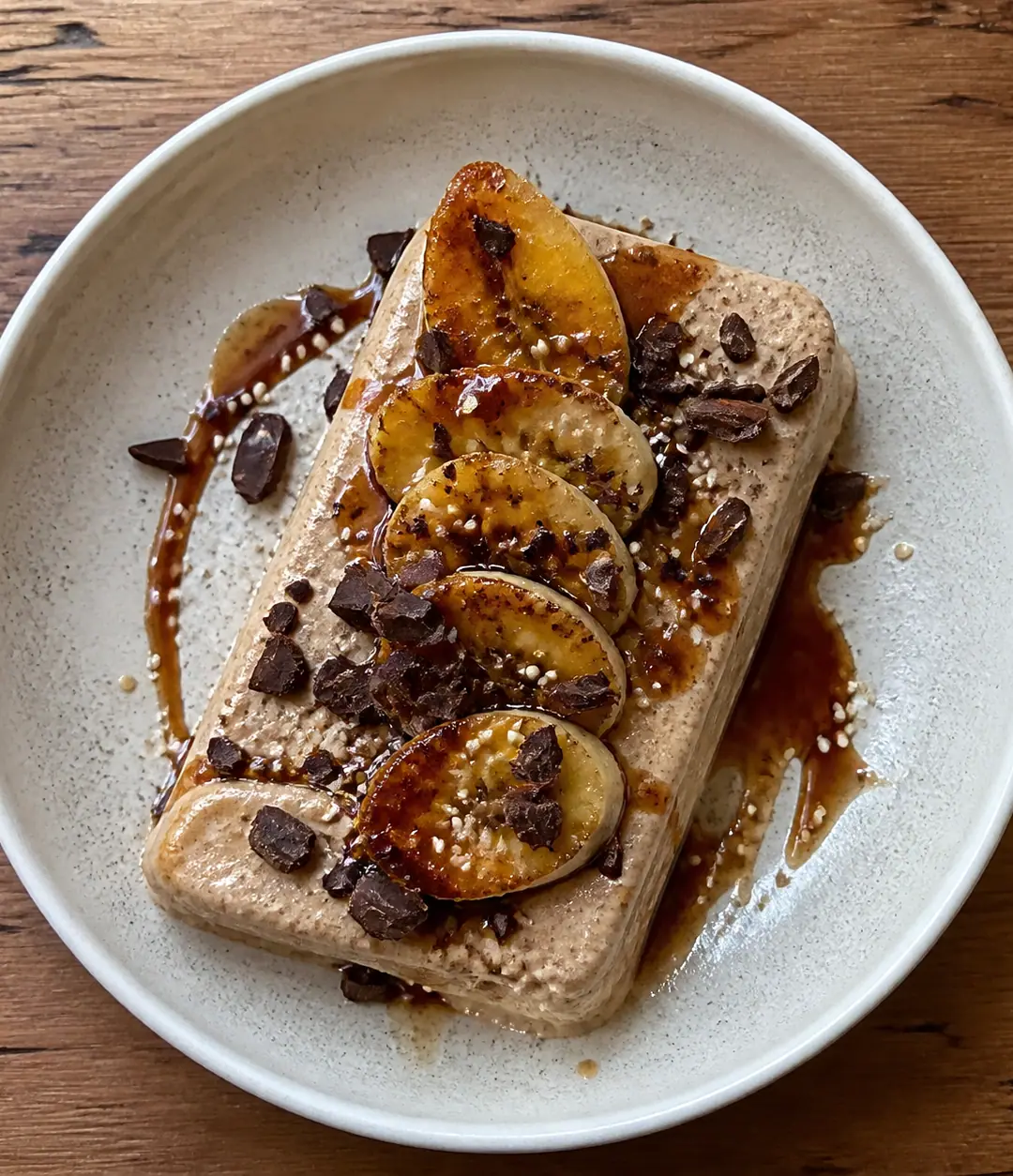 Semifreddo de banana, tahine e chocolate amargo